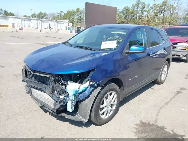 3GNAXUEV5NL215743 2022 CHEVROLET EQUINOX - Image 2