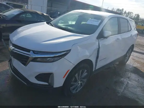 3GNAXUEV5NL218769 2022 CHEVROLET EQUINOX - Image 2