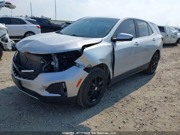 3GNAXUEV5NL241744 2022 CHEVROLET EQUINOX - Image 2