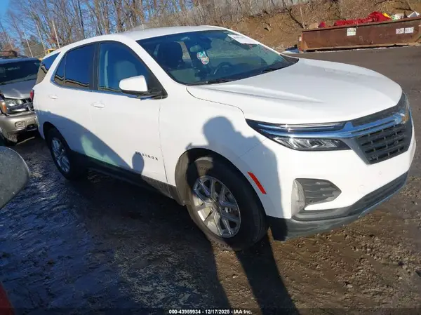 3GNAXUEV5NL242456 2022 CHEVROLET EQUINOX - Image 1