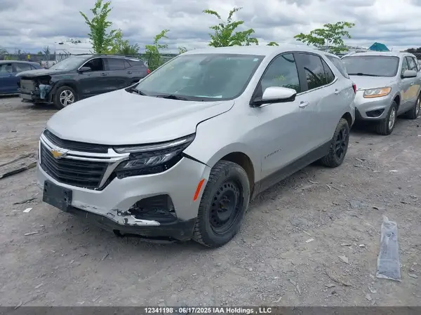 3GNAXUEV5NL243073 2022 CHEVROLET EQUINOX - Image 2