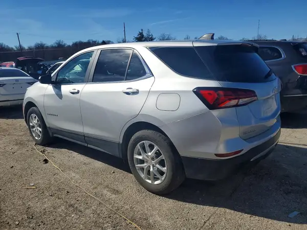 3GNAXUEV5NL251559 2022 CHEVROLET EQUINOX - Image 2