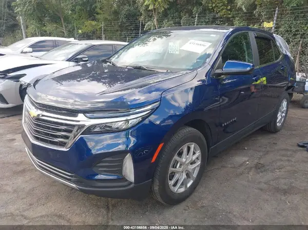 3GNAXUEV5NL256339 2022 CHEVROLET EQUINOX - Image 2