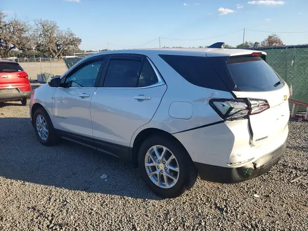 3GNAXUEV5NL279572 2022 CHEVROLET EQUINOX - Image 2