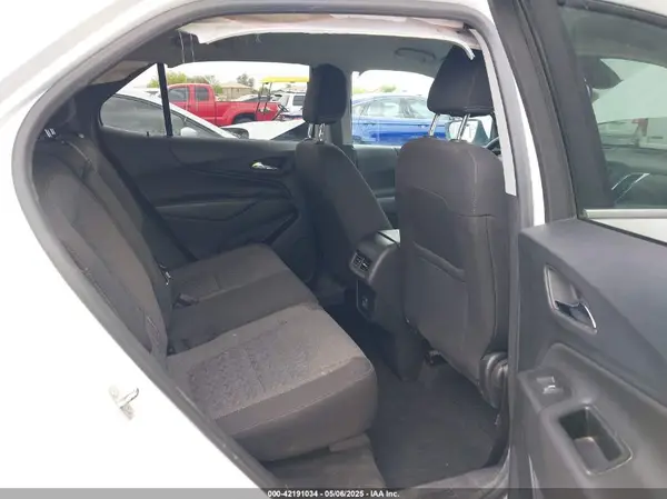 3GNAXUEV5NL306236 2022 CHEVROLET EQUINOX - Image 8