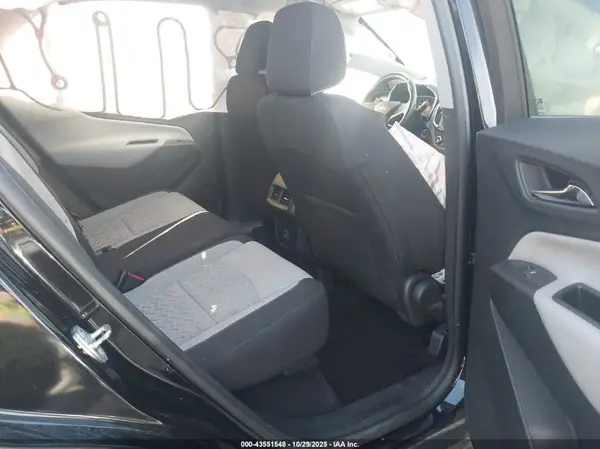 3GNAXUEV5NL306849 2022 CHEVROLET EQUINOX - Image 8