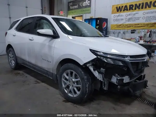 3GNAXUEV5NL312893 2022 CHEVROLET EQUINOX - Image 1