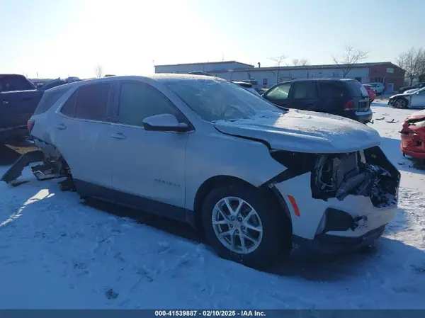 3GNAXUEV5NS105930 2022 CHEVROLET EQUINOX - Image 1