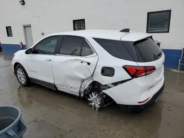 3GNAXUEV5NS205638 2022 CHEVROLET EQUINOX - Image 2