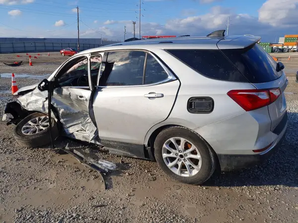 3GNAXUEV6KL123715 2019 CHEVROLET EQUINOX - Image 2