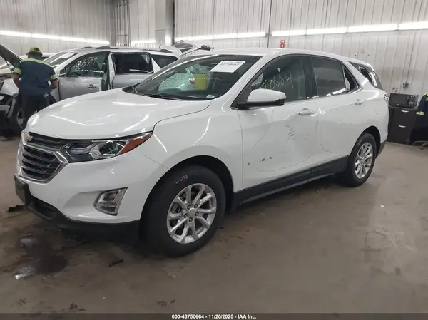 3GNAXUEV6KS604327 2019 CHEVROLET EQUINOX - Image 2
