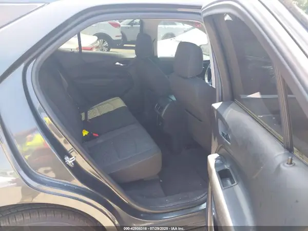 3GNAXUEV6KS670473 2019 CHEVROLET EQUINOX - Image 8