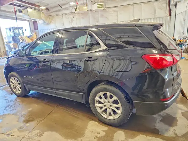 3GNAXUEV6LL258520 2020 CHEVROLET EQUINOX - Image 2