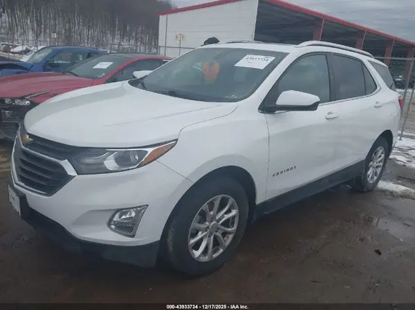 3GNAXUEV6MS158585 2021 CHEVROLET EQUINOX - Image 2