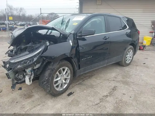 3GNAXUEV6NL116137 2022 CHEVROLET EQUINOX - Image 2