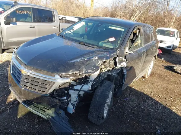 3GNAXUEV6NL235614 2022 CHEVROLET EQUINOX - Image 2