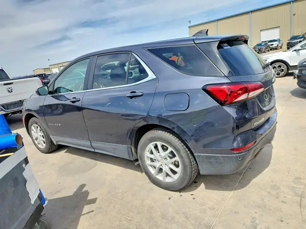 3GNAXUEV6NS242522 2022 CHEVROLET EQUINOX - Image 2