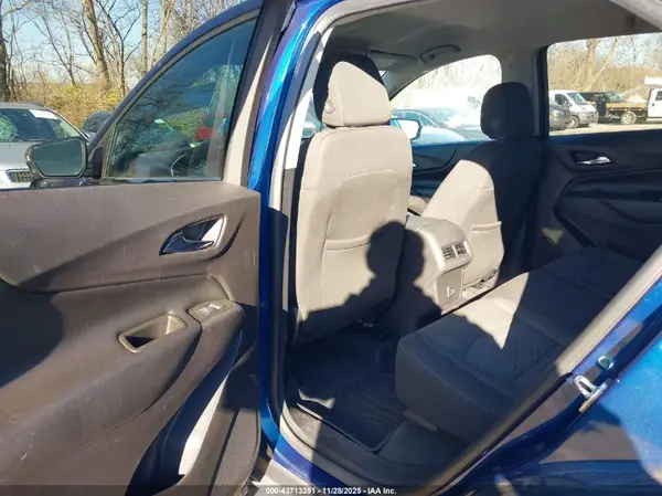 3GNAXUEV7KL170686 2019 CHEVROLET EQUINOX - Image 8