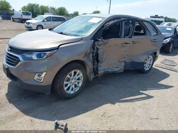 3GNAXUEV7KS559754 2019 CHEVROLET EQUINOX - Image 2