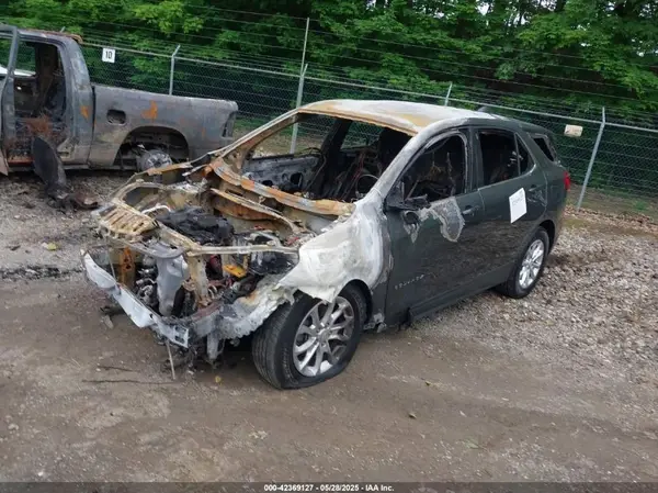 3GNAXUEV7LS671178 2020 CHEVROLET EQUINOX - Image 2