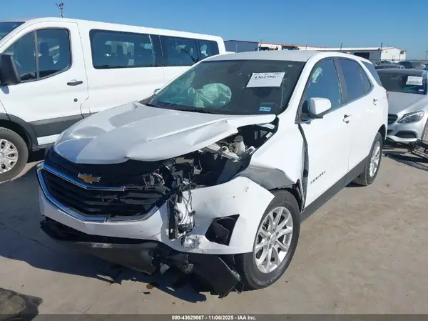 3GNAXUEV7MS103725 2021 CHEVROLET EQUINOX - Image 2