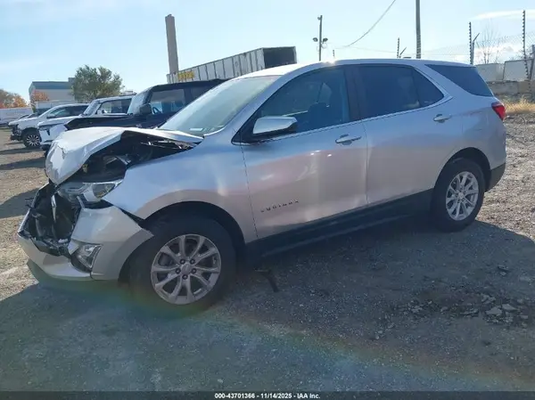 3GNAXUEV7MS171992 2021 CHEVROLET EQUINOX - Image 2