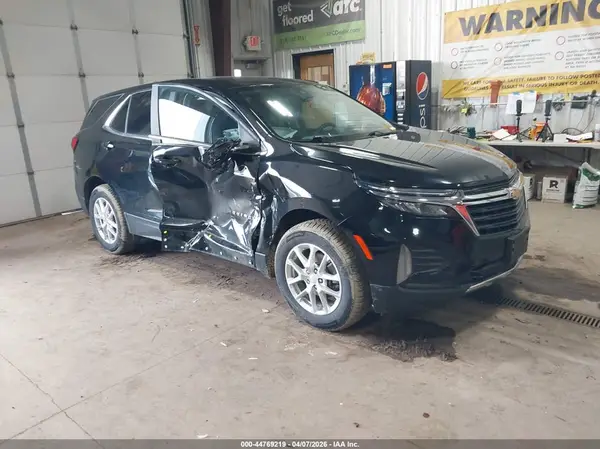 3GNAXUEV7NL102232 2022 CHEVROLET EQUINOX - Image 1