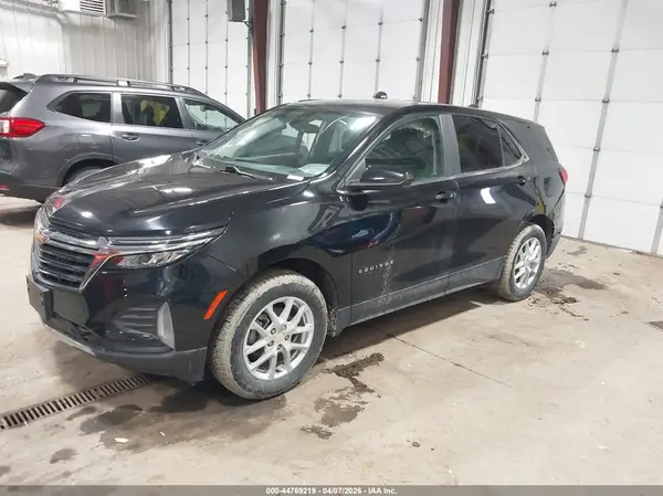3GNAXUEV7NL102232 2022 CHEVROLET EQUINOX - Image 2