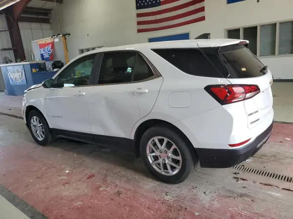 3GNAXUEV7NL206932 2022 CHEVROLET EQUINOX - Image 2