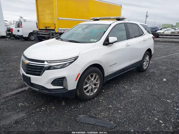 3GNAXUEV7NL218269 2022 CHEVROLET EQUINOX - Image 2
