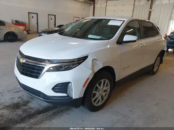 3GNAXUEV7NL225884 2022 CHEVROLET EQUINOX - Image 2