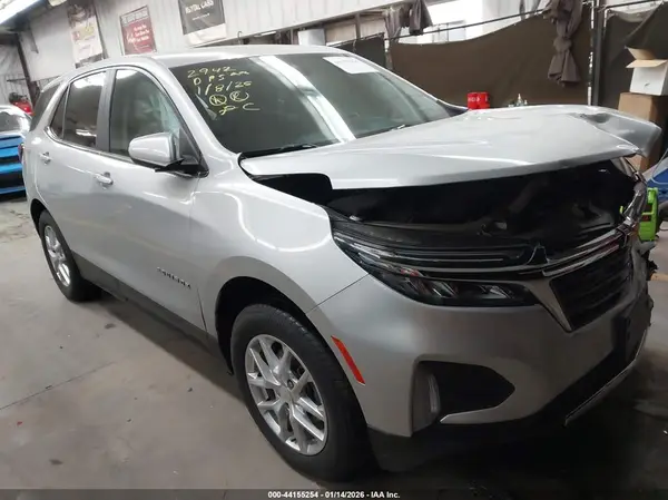 3GNAXUEV7NL242331 2022 CHEVROLET EQUINOX - Image 1