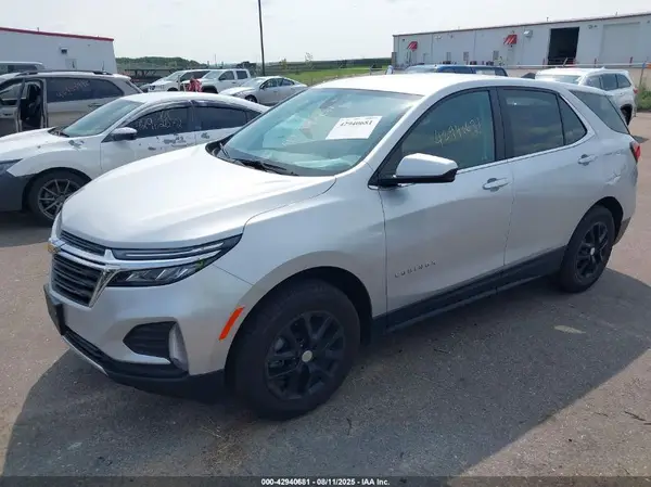 3GNAXUEV7NL276740 2022 CHEVROLET EQUINOX - Image 2