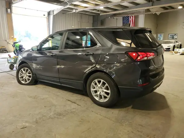 3GNAXUEV7NS242352 2022 CHEVROLET EQUINOX - Image 2