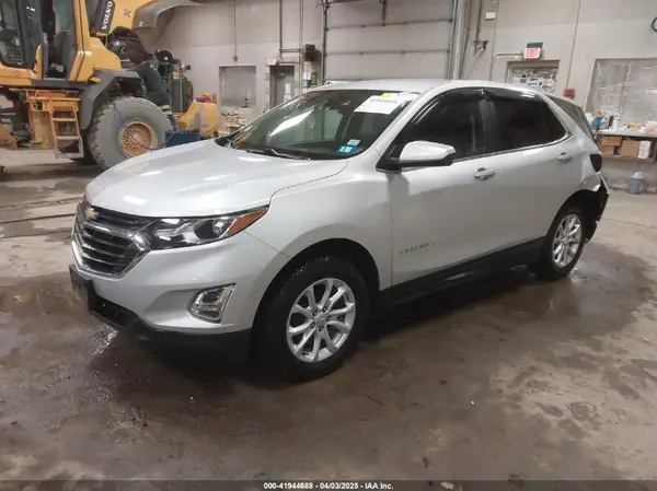 3GNAXUEV8MS116497 2021 CHEVROLET EQUINOX - Image 2