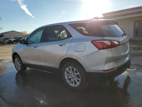 3GNAXUEV8MS144638 2021 CHEVROLET EQUINOX - Image 2
