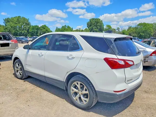 3GNAXUEV8MS154523 2021 CHEVROLET EQUINOX - Image 2