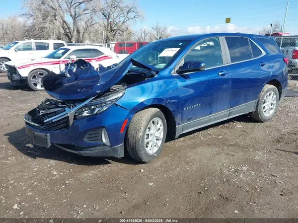 3GNAXUEV8NL127057 2022 CHEVROLET EQUINOX - Image 2