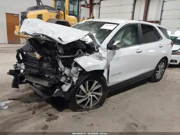 3GNAXUEV8NL136860 2022 CHEVROLET EQUINOX - Image 2