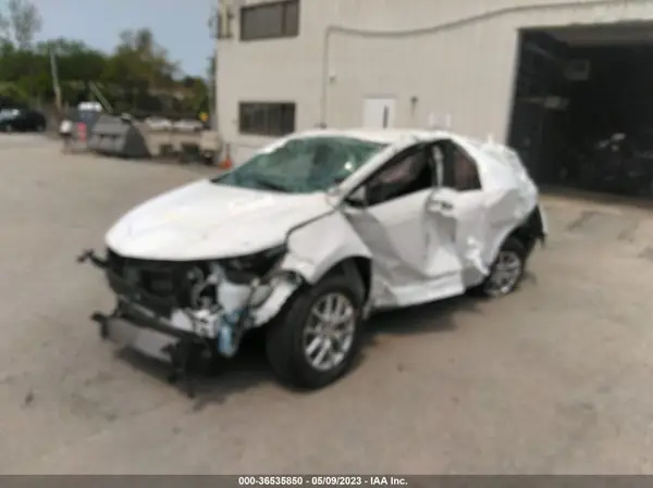 3GNAXUEV8NL153710 2022 CHEVROLET EQUINOX - Image 2