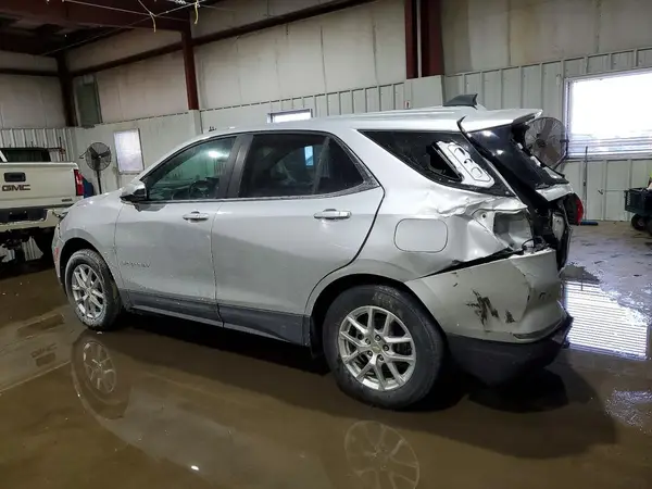 3GNAXUEV8NL227689 2022 CHEVROLET EQUINOX - Image 2