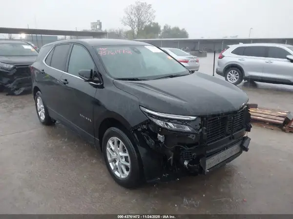 3GNAXUEV8NL241155 2022 CHEVROLET EQUINOX - Image 1
