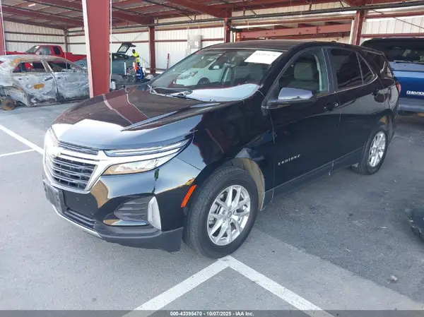 3GNAXUEV8NL249966 2022 CHEVROLET EQUINOX - Image 2