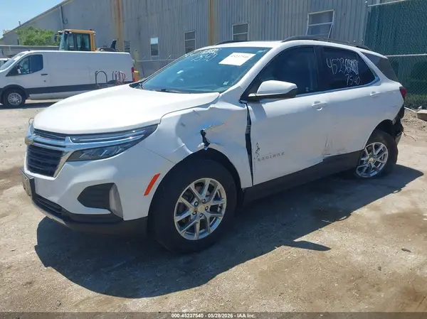 3GNAXUEV8NL272258 2022 CHEVROLET EQUINOX - Image 2