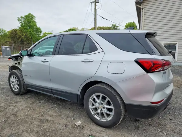3GNAXUEV8NL272731 2022 CHEVROLET EQUINOX - Image 2