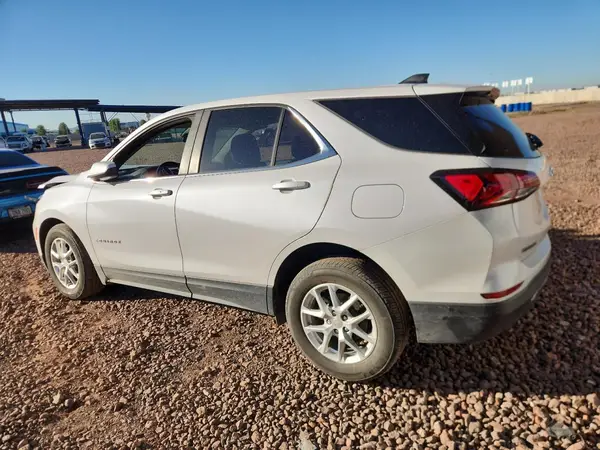 3GNAXUEV8NL285401 2022 CHEVROLET EQUINOX - Image 2