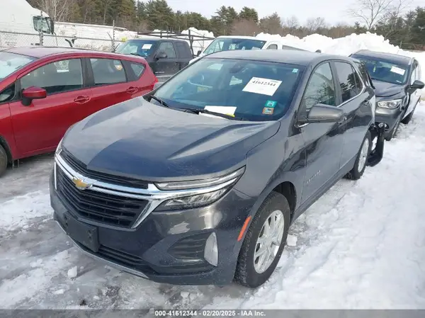 3GNAXUEV8NS215337 2022 CHEVROLET EQUINOX - Image 2