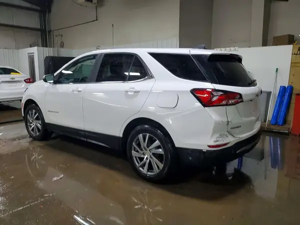 3GNAXUEV8NS217055 2022 CHEVROLET EQUINOX - Image 2