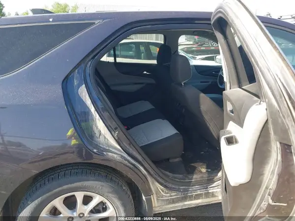 3GNAXUEV9KL106617 2019 CHEVROLET EQUINOX - Image 8