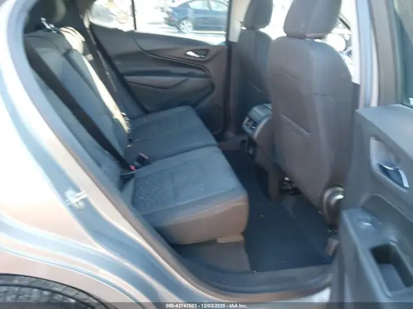 3GNAXUEV9KS500463 2019 CHEVROLET EQUINOX - Image 8